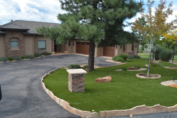 Toronto artificial grass landscaping